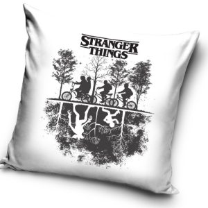 Stranger Things White párnahuzat 40x40 cm