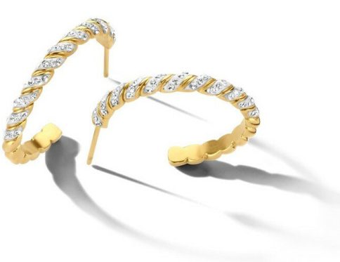 Victoria Arany színű fehér köves fülbevaló